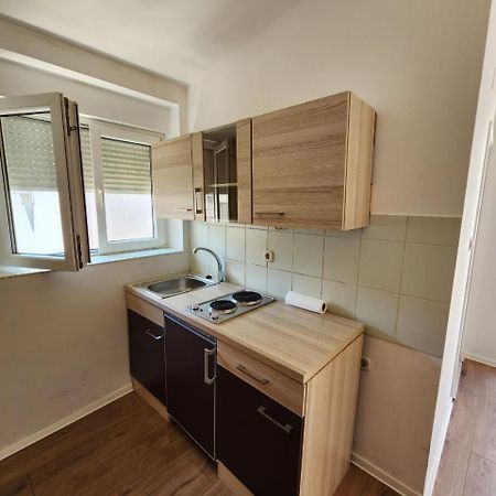 Apartmani Sole ヴィス エクステリア 写真