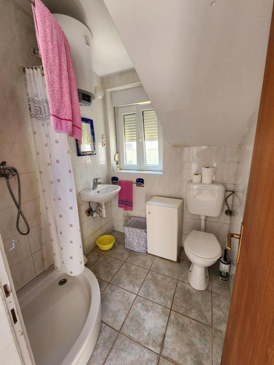 Apartmani Sole ヴィス エクステリア 写真