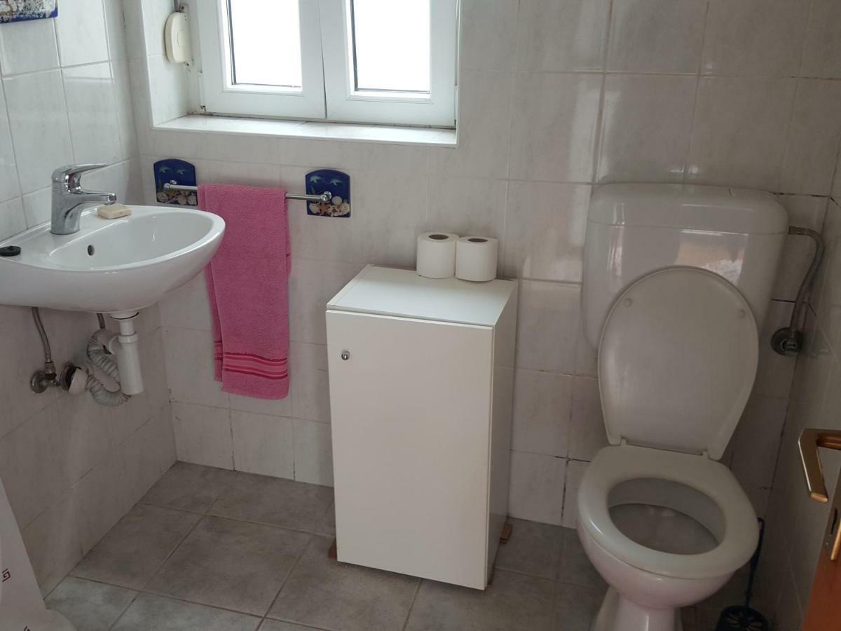 Apartmani Sole ヴィス エクステリア 写真